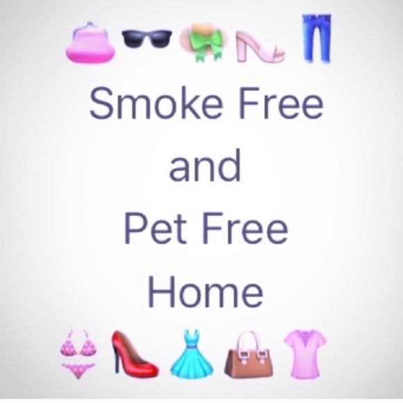 LILY BLOOM Wildwoods Kim Wristlet - Picture 4 of 4